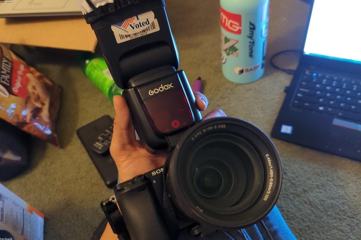 Fujifilm X-T5 vs Sony A6700: Complete APS-C Camera Comparison